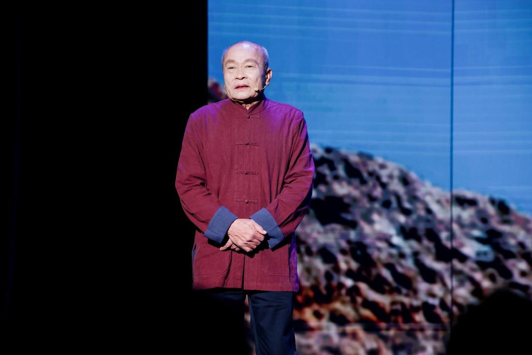 何以中国 运载千秋